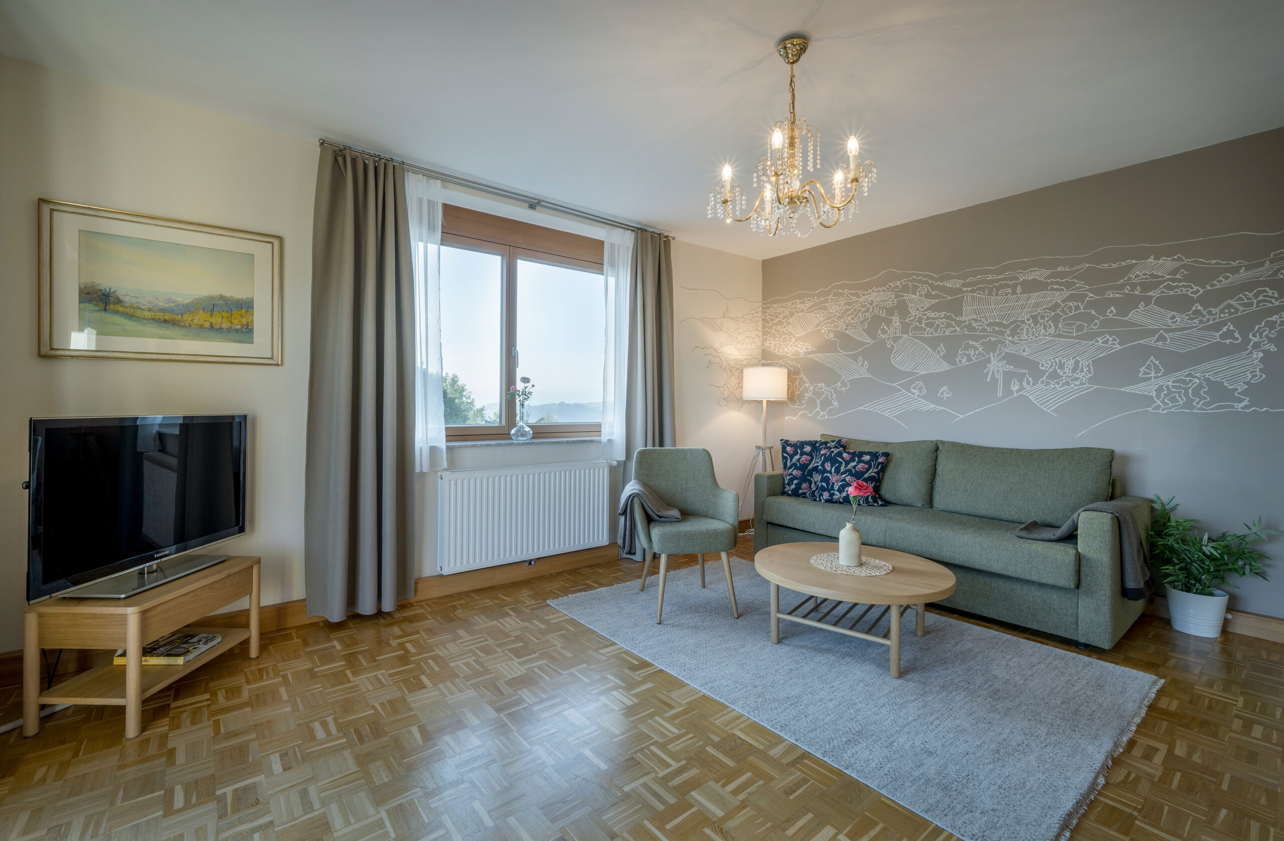 Das Foto darf ausschließlich für PR- und Marketingmaßnahmen der WURZENBERG Hotel Betriebs- und Verwaltungs GmbH - Sernauberg, Fötschach 102 - 8463 Leutschach an der Weinstrasse - Österreich räumlich und zeitlich unbegrenzt verwendet werden. Das Copyright verbleibt beim Bildautor Günter Standl (www.guenterstandl.de). Jegliche werbliche Nutzung Dritter ist mit dem Bildautor gesondert zu vereinbaren. Der Bildautor stellt das gelieferte Bildmaterial nicht von Rechten Dritter frei. Etwaige Ansprüche Dritter fallen in den Verantwortungsbereich des Bildnutzers.